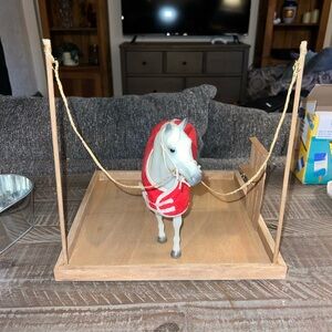 Breyer Horse Tack Up Stall
